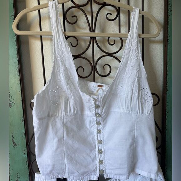 Free People elastic waist cotton pant. White eyelet camisole top elastic. XL - Picture 4 of 13